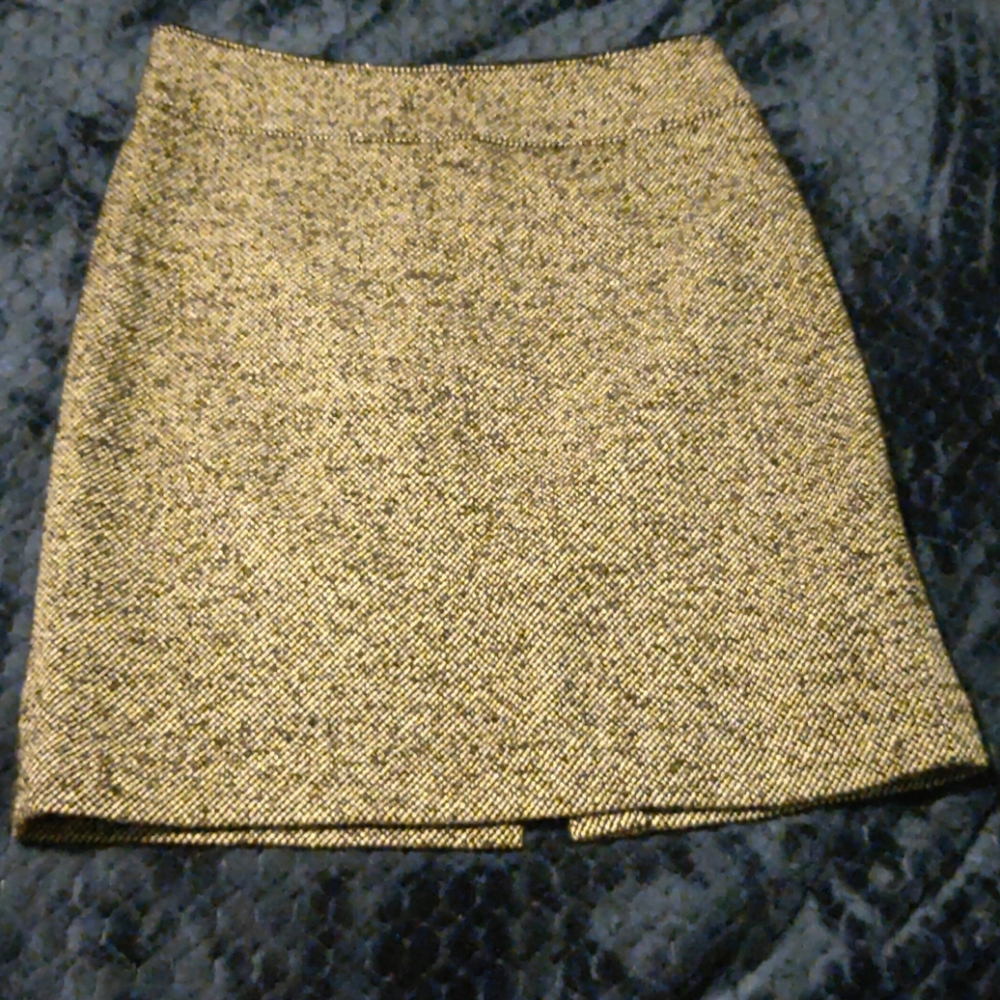 3 for $28 Banana Republic high waist skirt